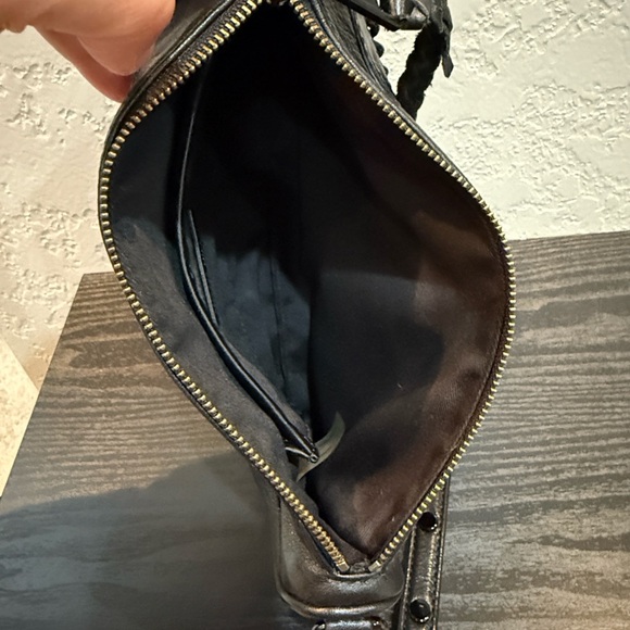 Rebecca Minkoff Black Leather Cross Body Bag - Picture 3 of 16